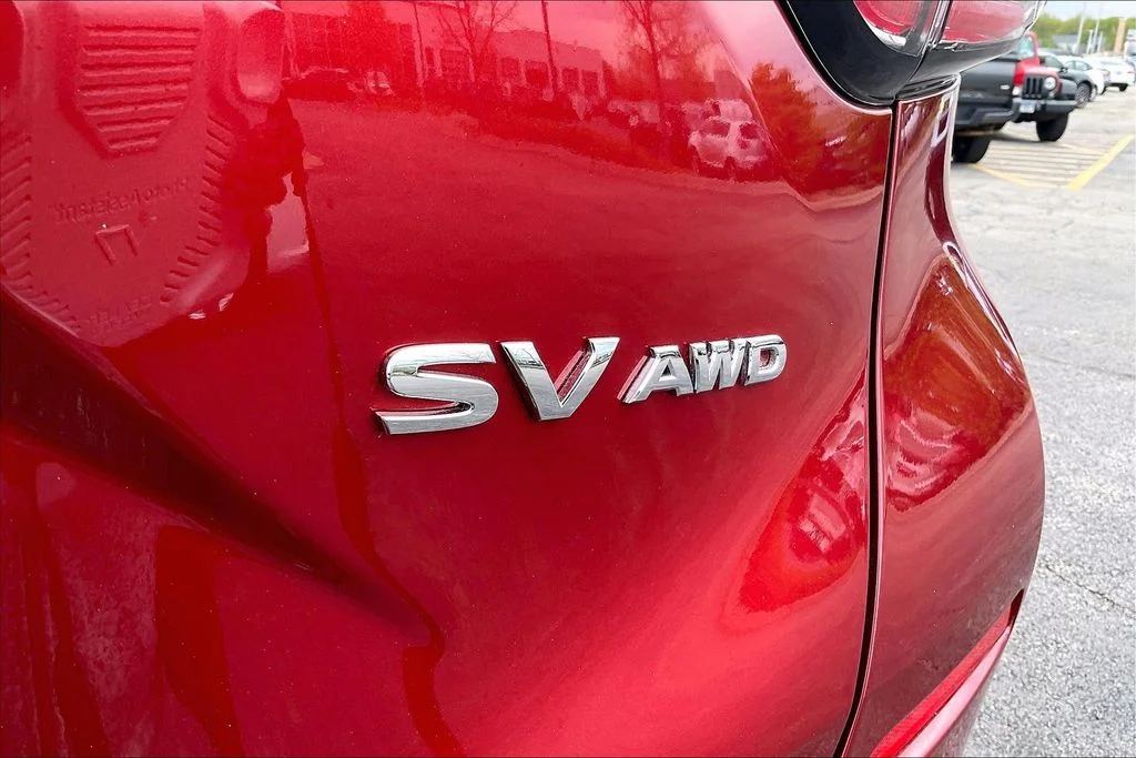 Used 2017 Red Nissan SV image 9