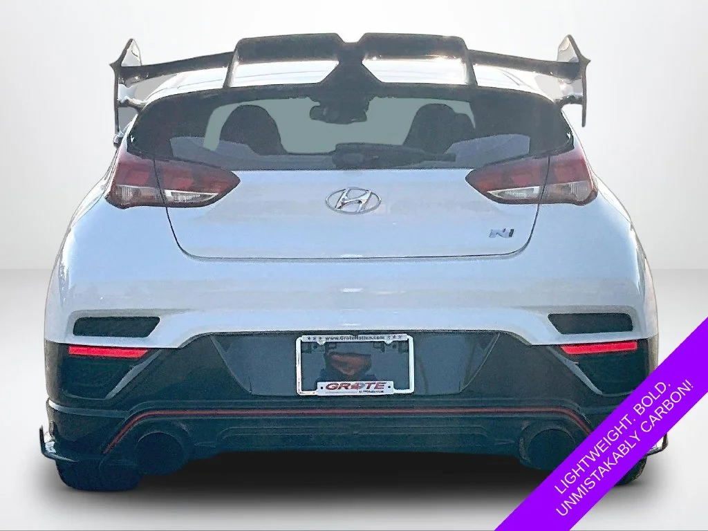 Used 2022 White Hyundai Base image 4