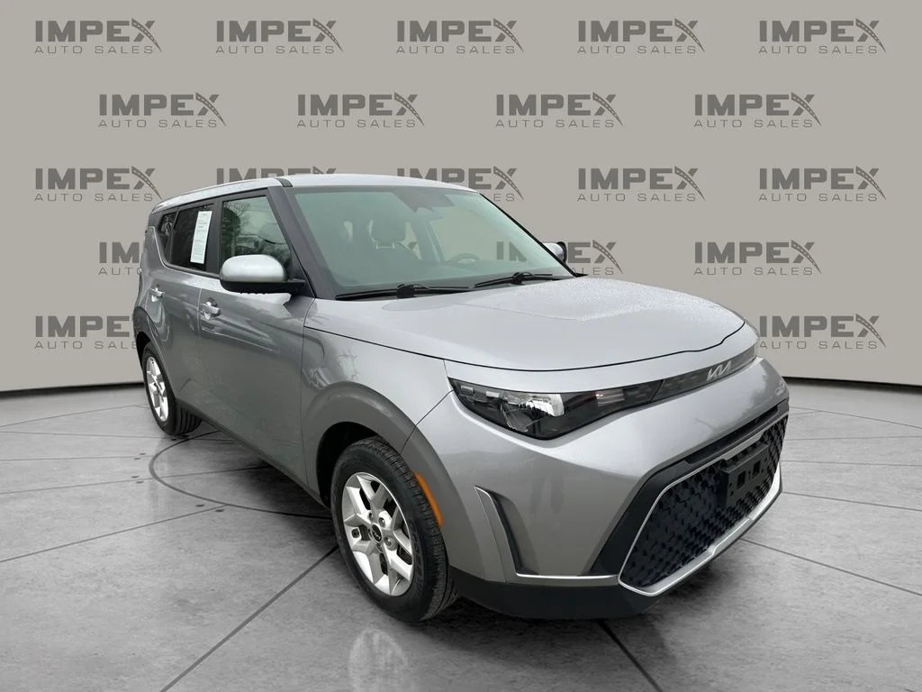 Used 2024 Gray Kia LX image 7