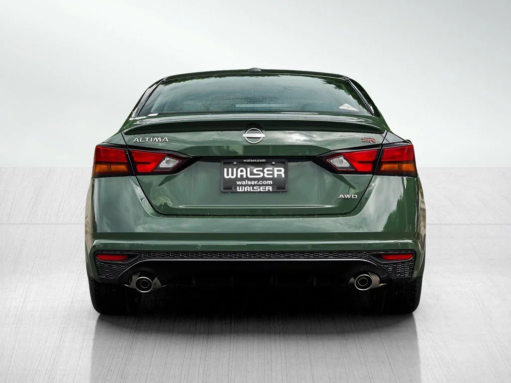New 2026 Tactical Green Metallic / Super Black Two-tone Nissan 2.5 SR image 5