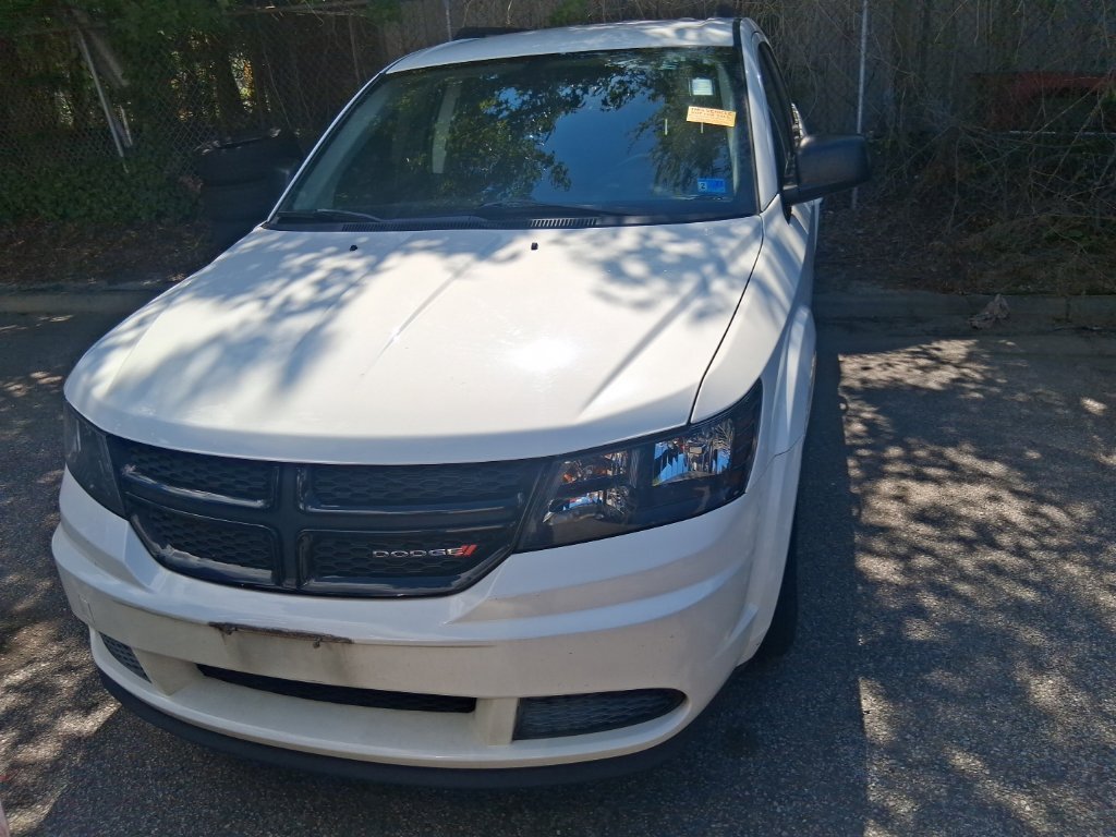 Used 2020 White Dodge SE image 2