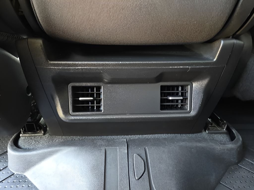 Used 2022 White Chevrolet Custom image 22