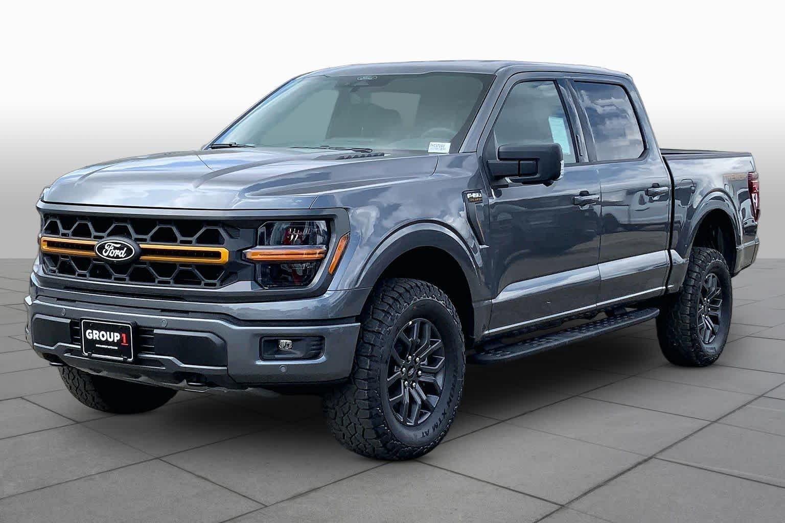 New 2026 Carbonized Gray Metallic Ford Tremor® image 22