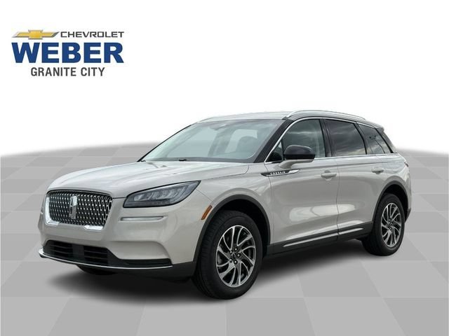 Used 2022 White Lincoln Standard image 1