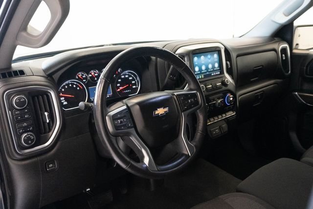 Used 2022 Gray Chevrolet LT image 3