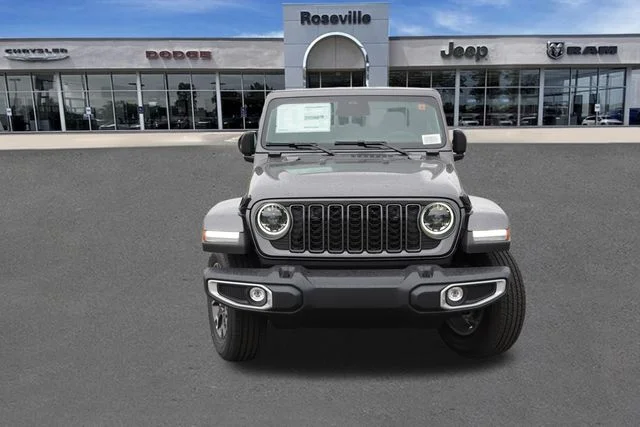 New 2026 Granite Crystal Metallic Clearcoat Jeep Sahara image 8