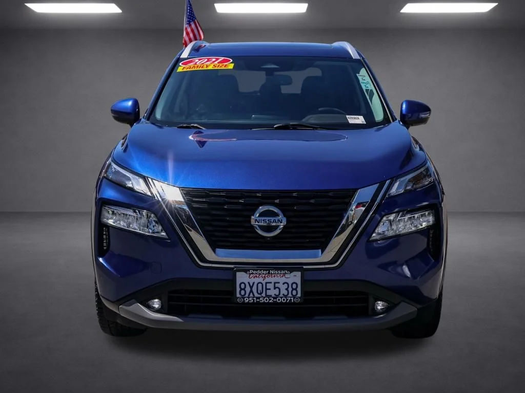 Used 2021 Blue Nissan SL image 7