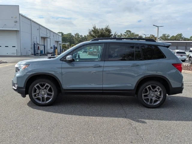 Used 2023 Gray Honda EX-L image 6