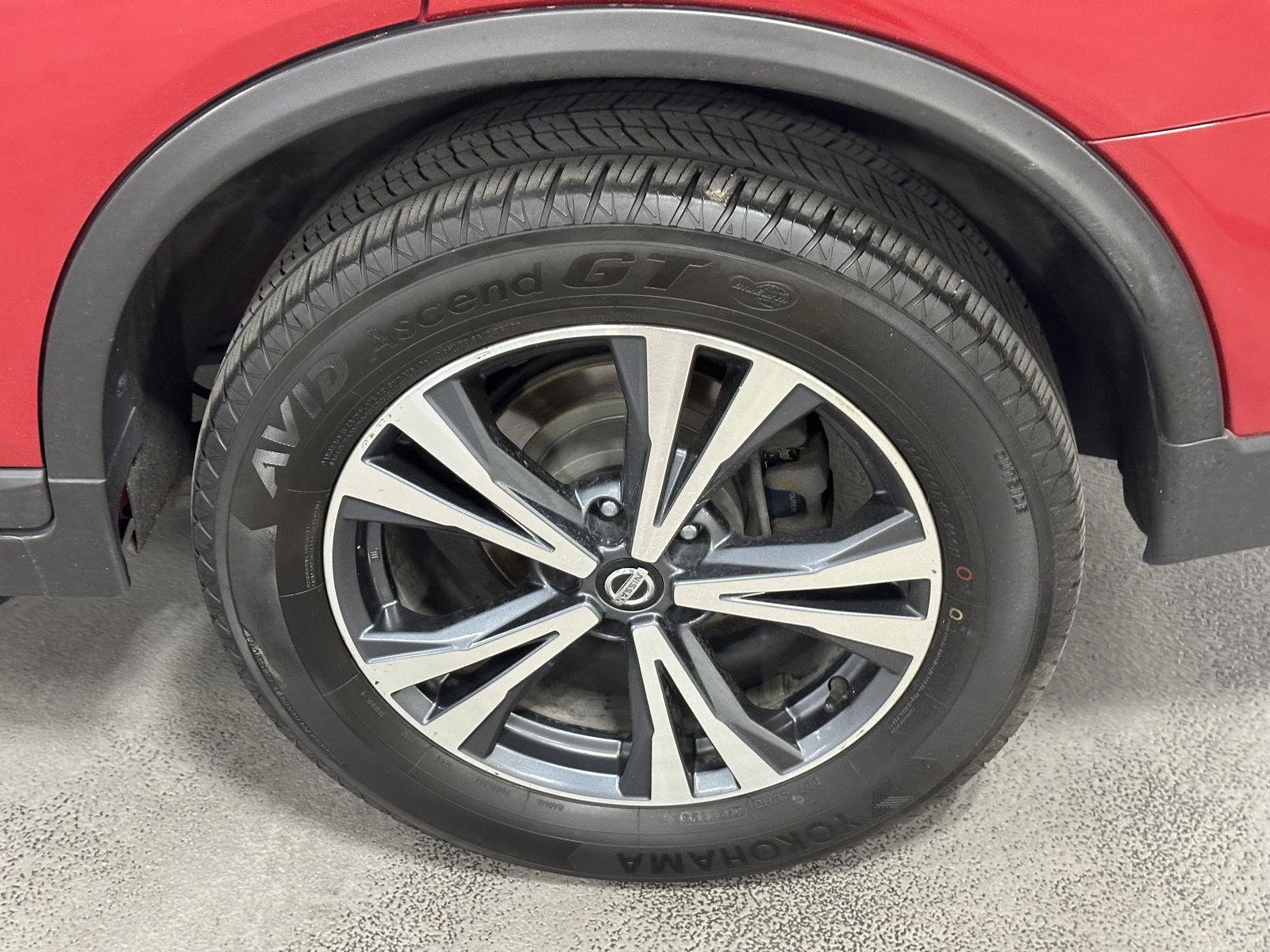 2017 Nissan Rogue SL - Photo 18