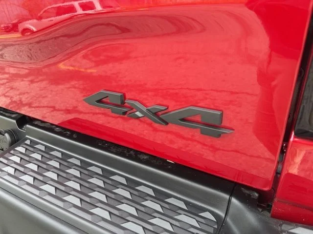 New 2026 Molten Red Pearl-Coat Exterior Paint RAM Tradesman image 11