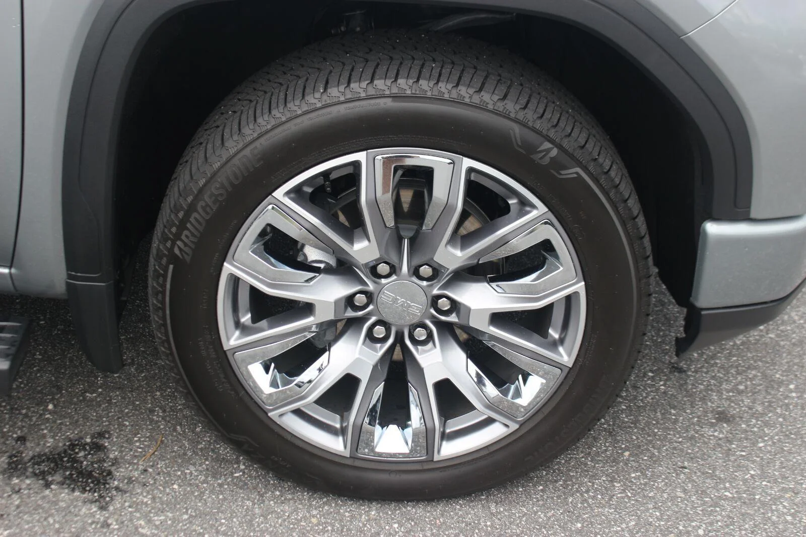 Used 2026 Sterling Metallic GMC Denali image 38