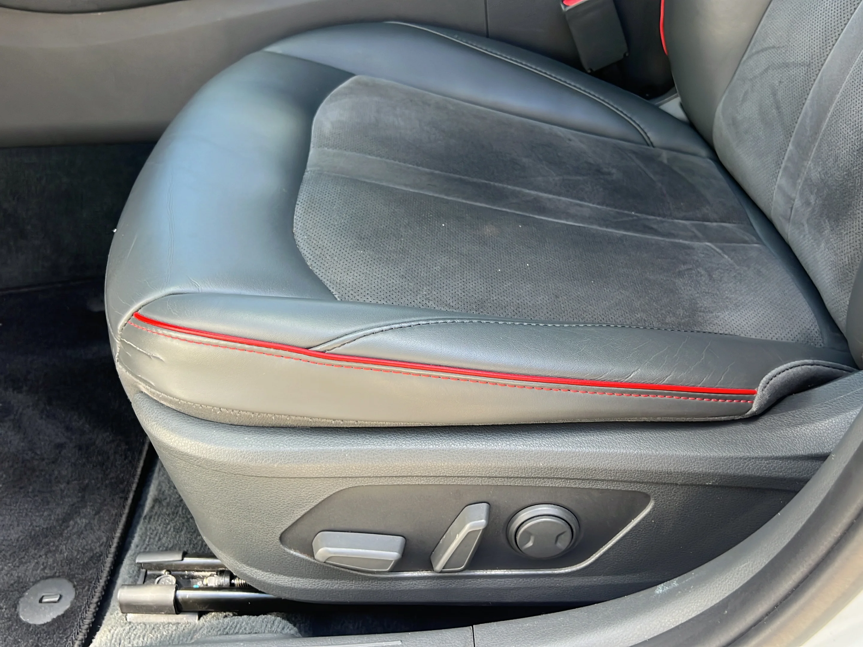 Used 2020 Quartz White Hyundai SEL Plus image 13