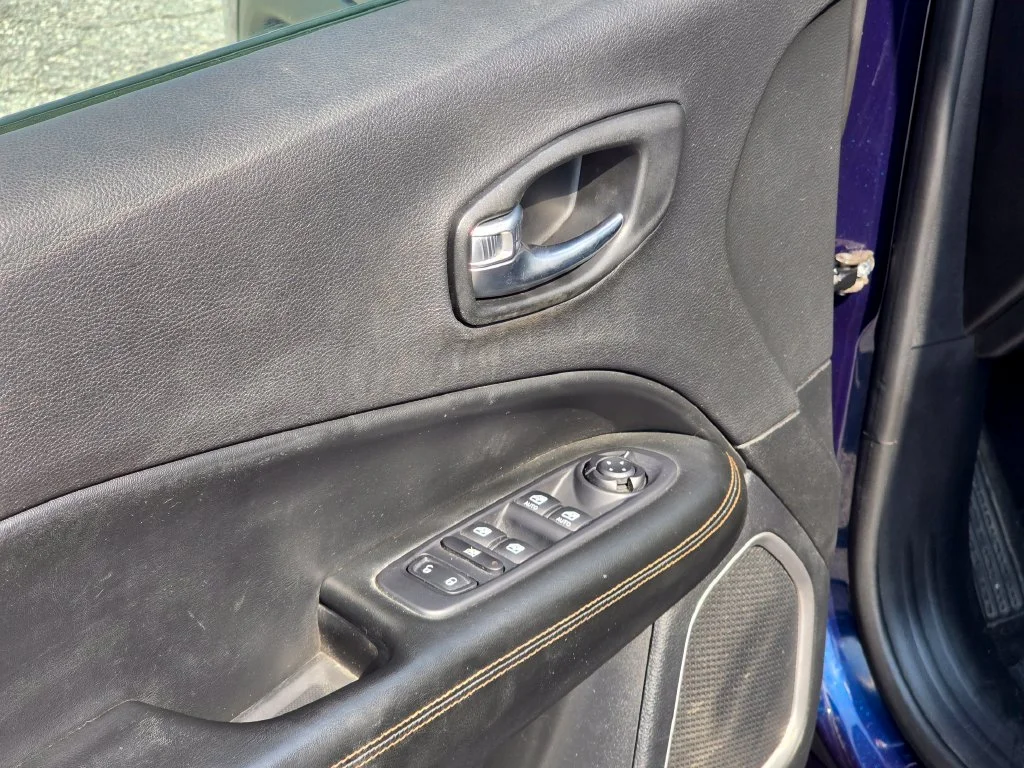 Used 2020 Blue Jeep Limited image 39