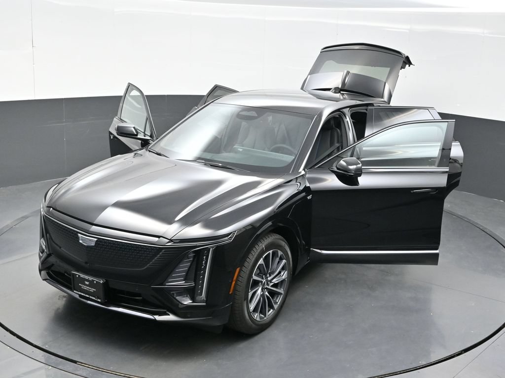 2027 Cadillac LYRIQ Premium Sport - Photo 37