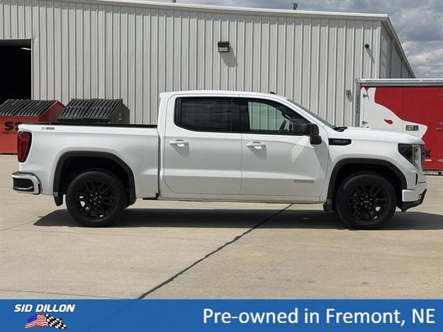 Used 2022 Summit White GMC Elevation image 3