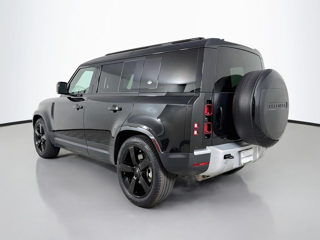 Certified Used 2023 Black Land Rover SE image 7