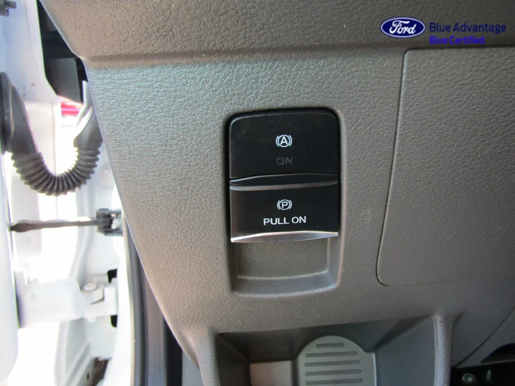 Certified Used 2026 Oxford White Ford Base image 32