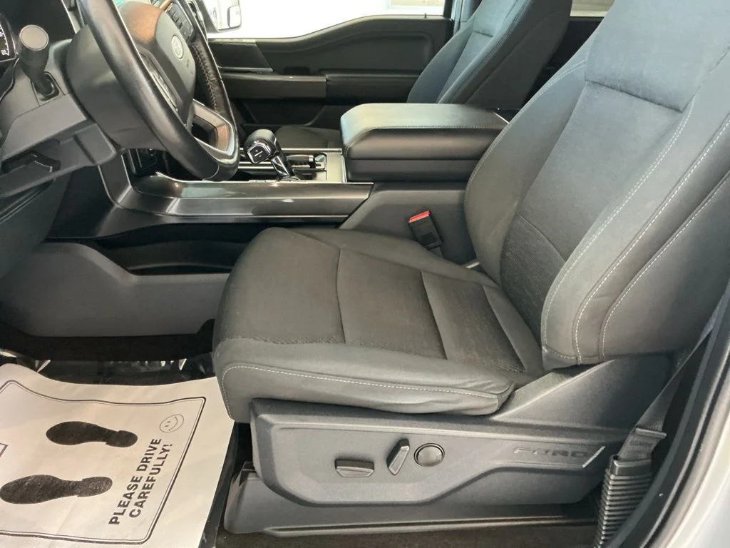 Used 2022 Silver Ford XLT image 10
