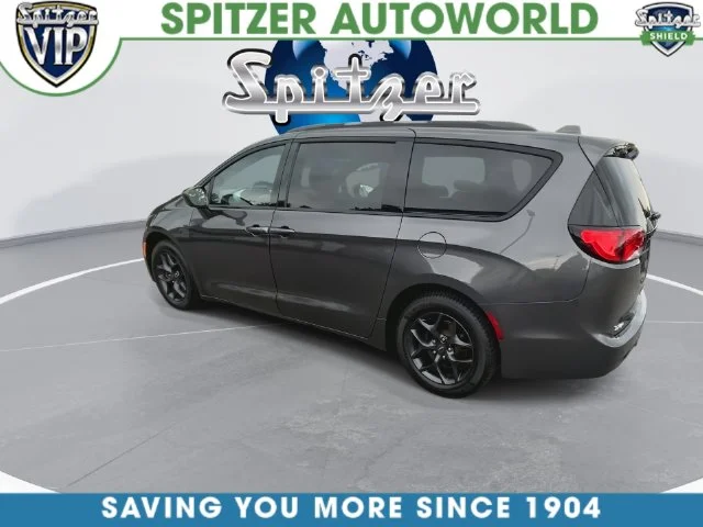 Used 2019 Gray Chrysler Touring Plus image 11