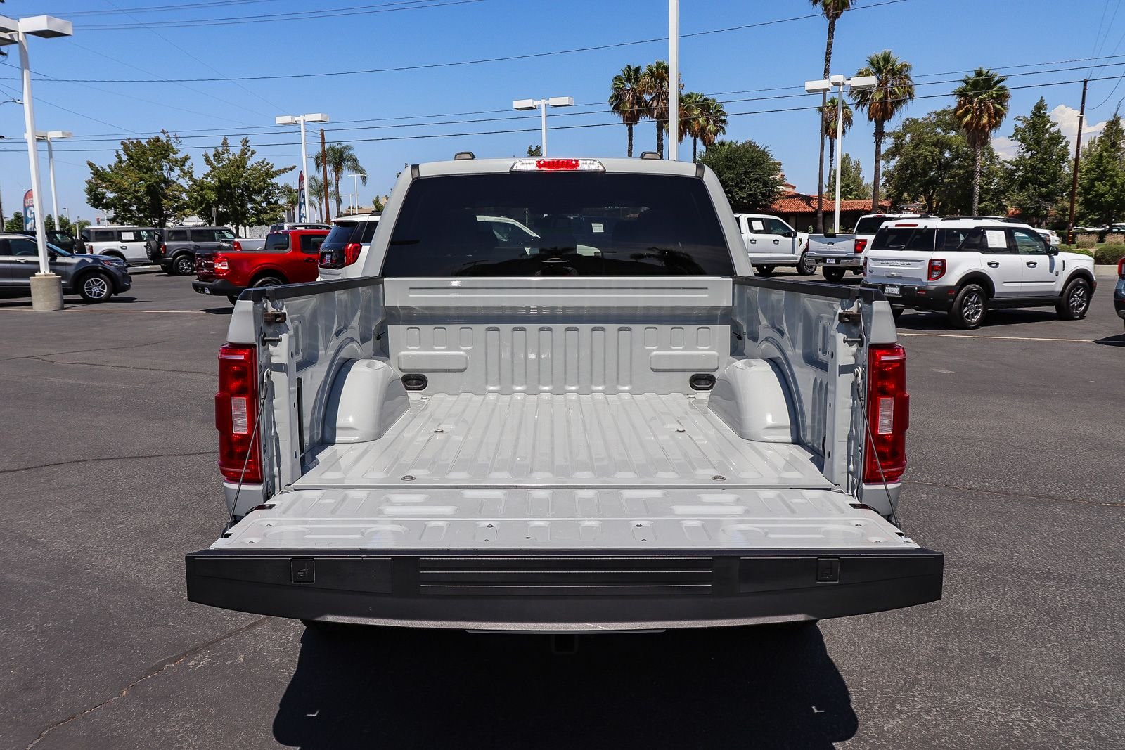 Certified Used 2023 Avalanche Ford XLT image 27