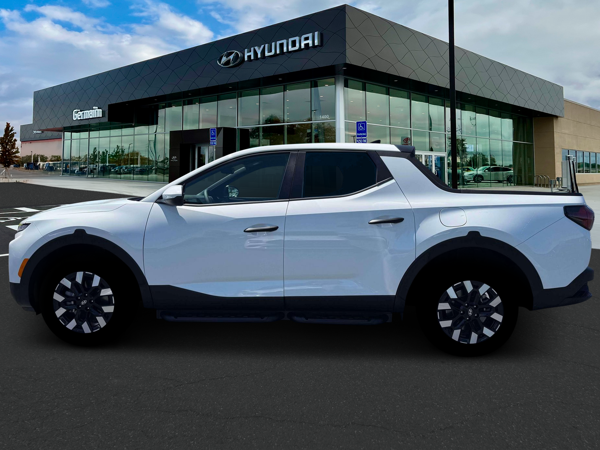 New 2026 Atlas White Hyundai SE FWD image 3