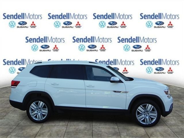 Used 2019 White Volkswagen 3.6L V6 SE image 3