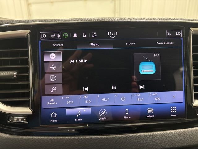 Used 2022 White Chrysler Touring L image 20
