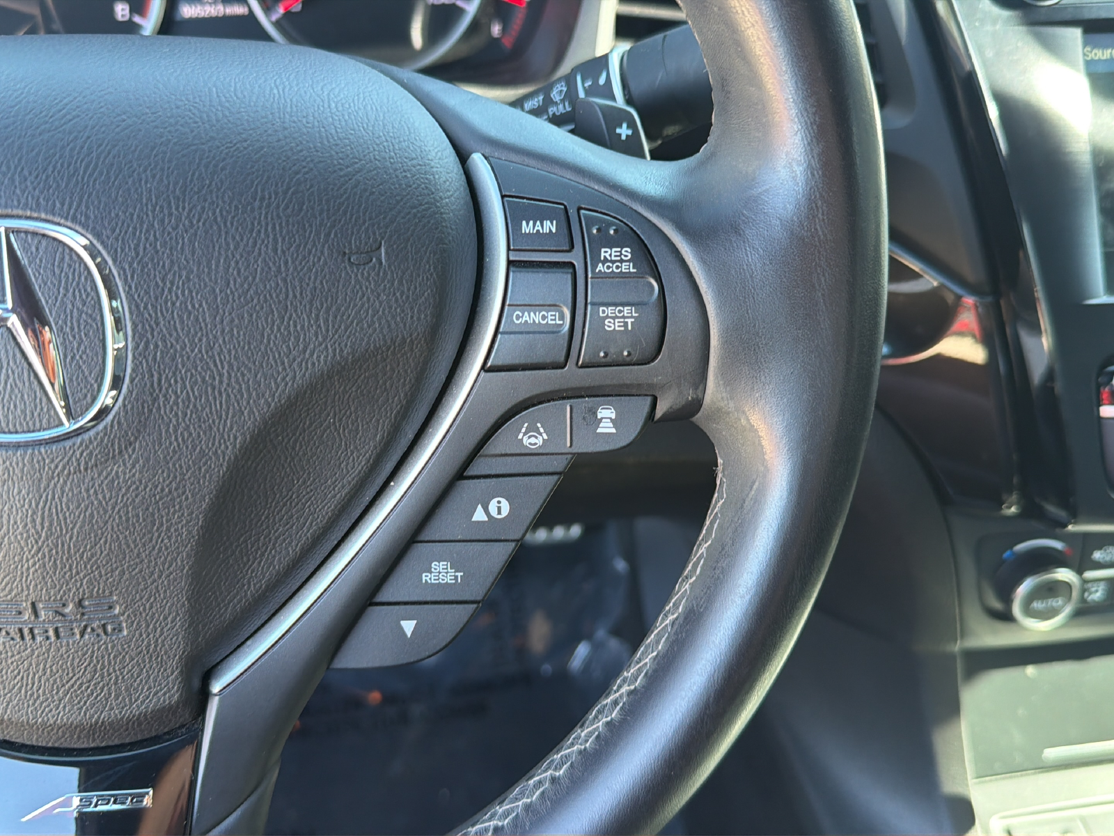 Used 2020 Platinum White Pearl Acura Premium and A-SPEC Packages image 21