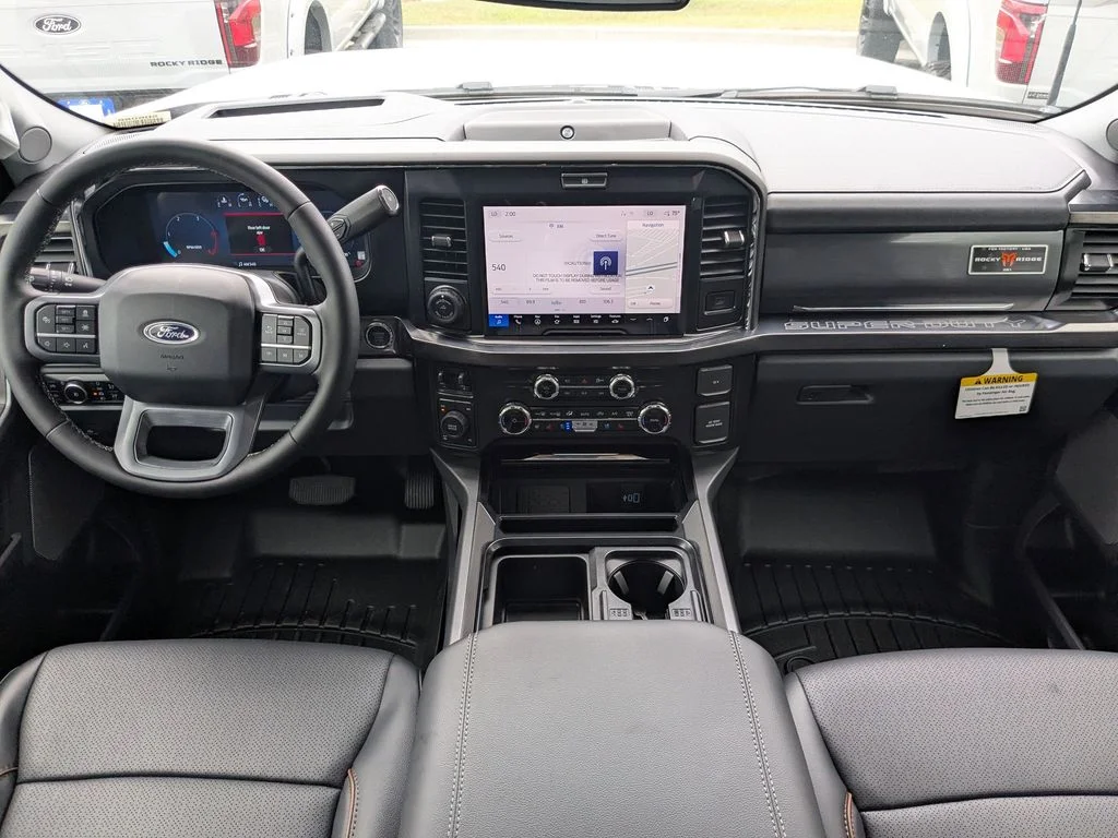 New 2026 Star White Metallic Tri-Coat Ford Lariat image 15