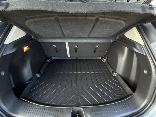Used 2024 Moonstone Gray Metallic Buick Avenir image 32