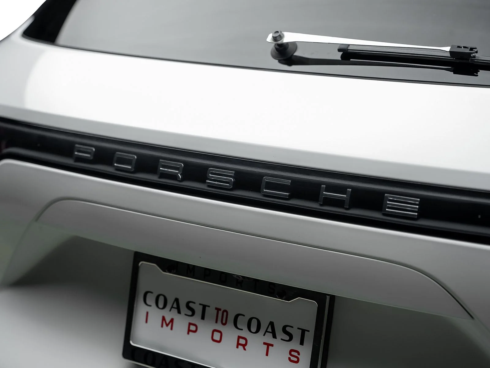 Used 2019 White Porsche Base image 14