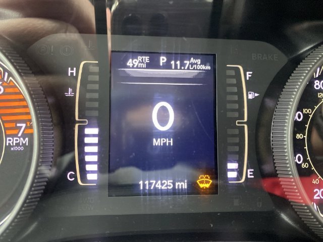 Used 2019 White Jeep Latitude Plus 4x4 image 15