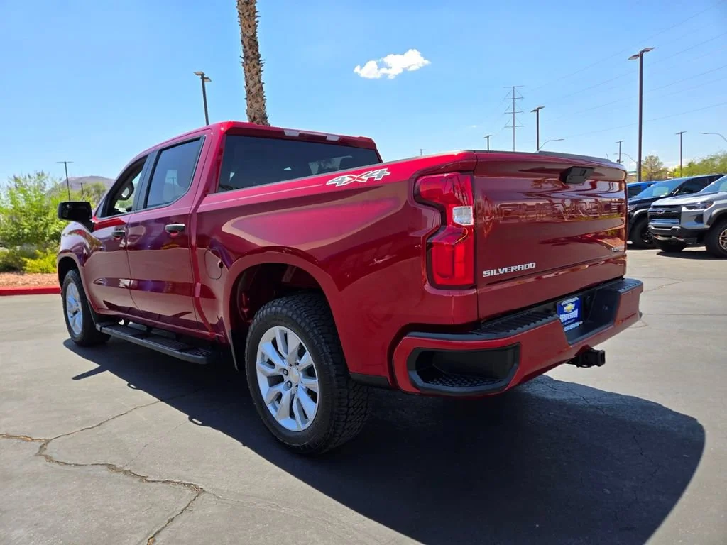 Used 2022 Cherry Red Tintcoat Chevrolet Custom image 4