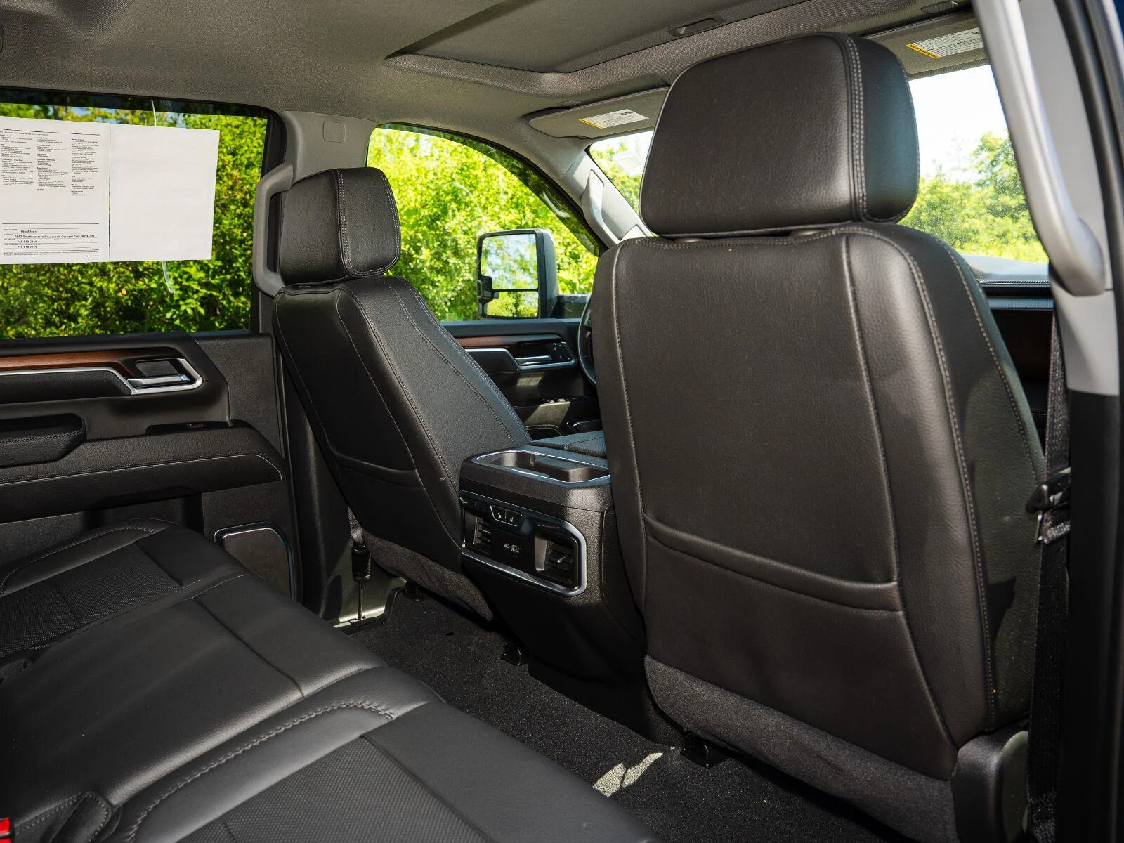 Used 2025 Onyx Black GMC Denali image 42