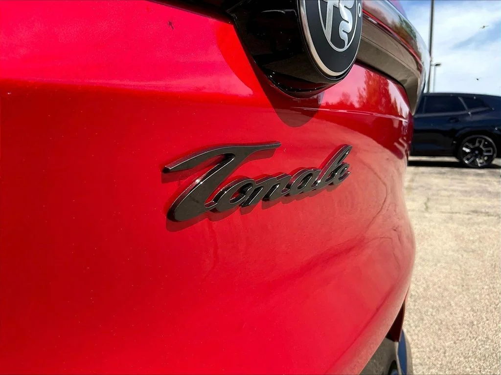 New 2026 Rosso Brera Alfa Romeo Base image 9