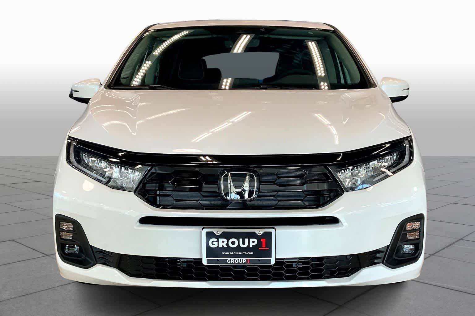 New 2026 Platinum White Pearl Honda Touring image 3