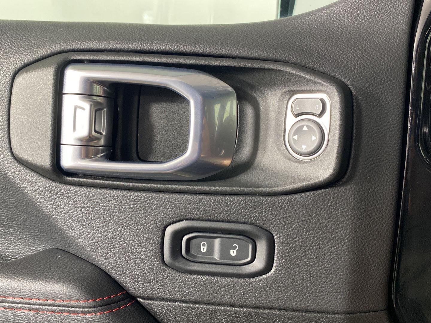 Used 2022 Black Clearcoat Jeep Rubicon image 28