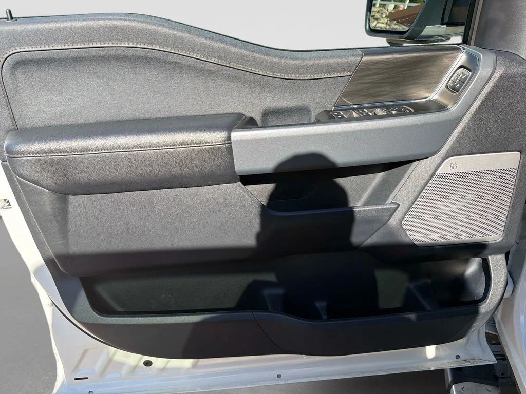 Used 2024 Star White Ford Lariat image 18