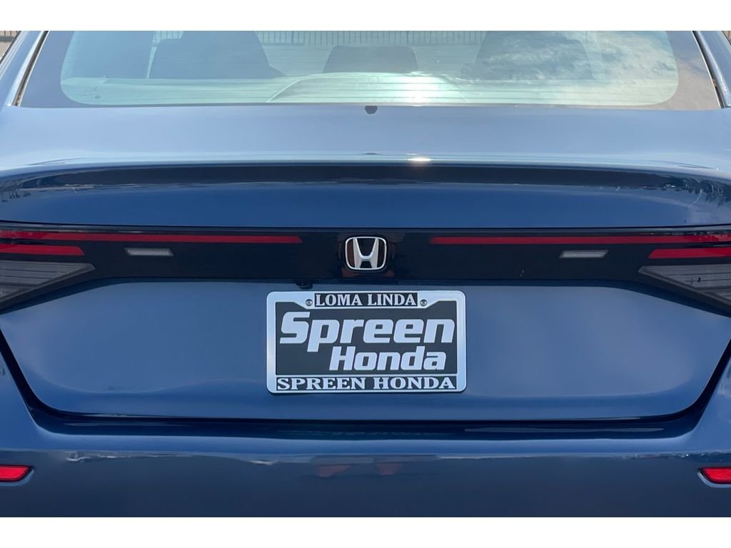 Used 2024 Canyon River Blue Metallic Honda EX image 15