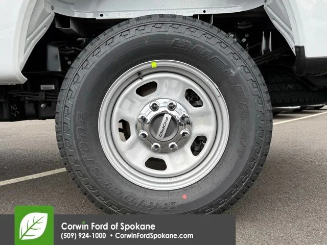 New 2026 Oxford White Ford XL image 8