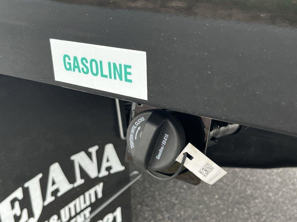 2025 Ford F-550 Super Duty Chassis Cab XL - Photo 7