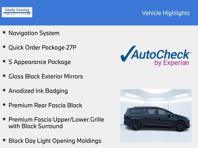 New 2027 Diamond Black Crystal Pearl-Coat Exterior Paint Chrysler Limited image 7