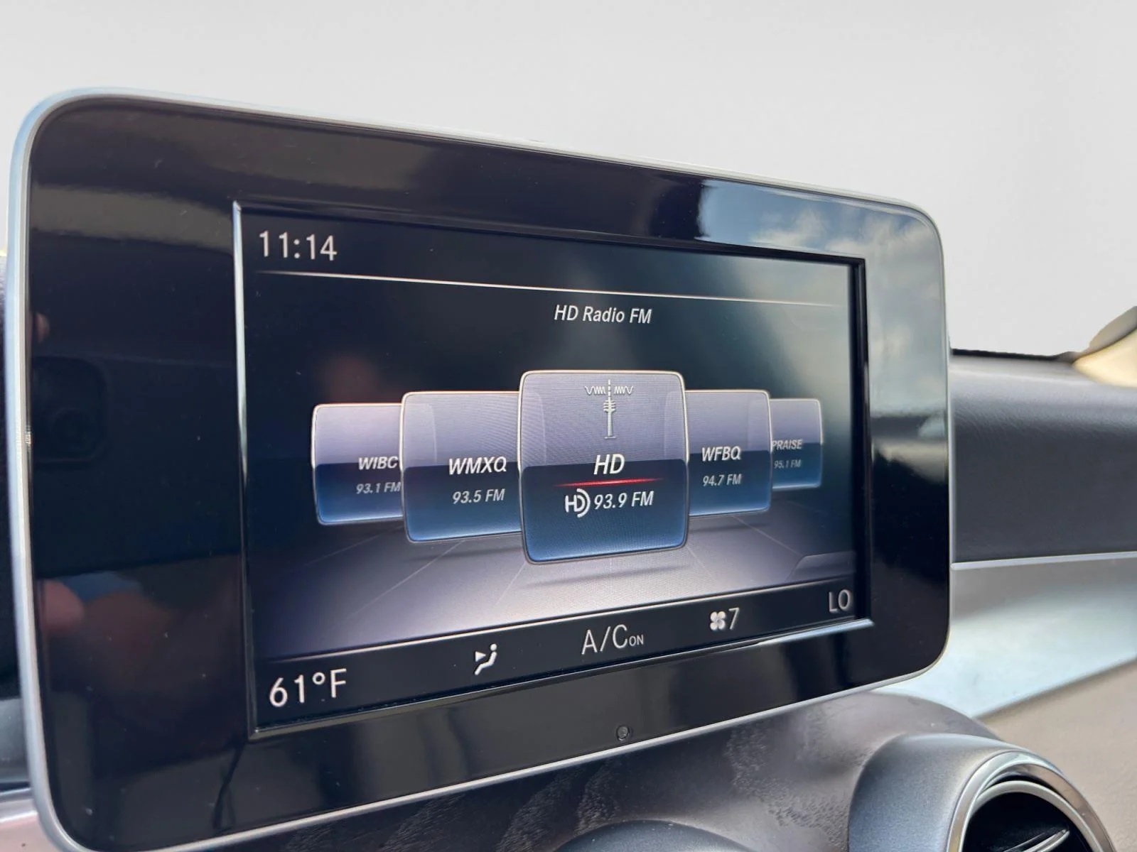 Used 2019 Black Mercedes-Benz GLC 300 image 24