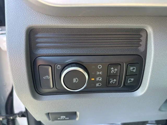 2025 Ford F-350 Super Duty XLT - Photo 24