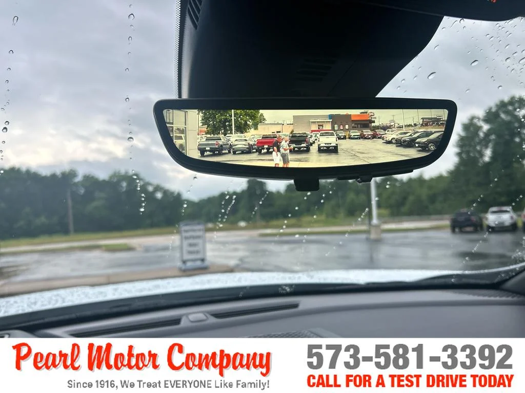 2026 GMC Acadia AT4 - Photo 16
