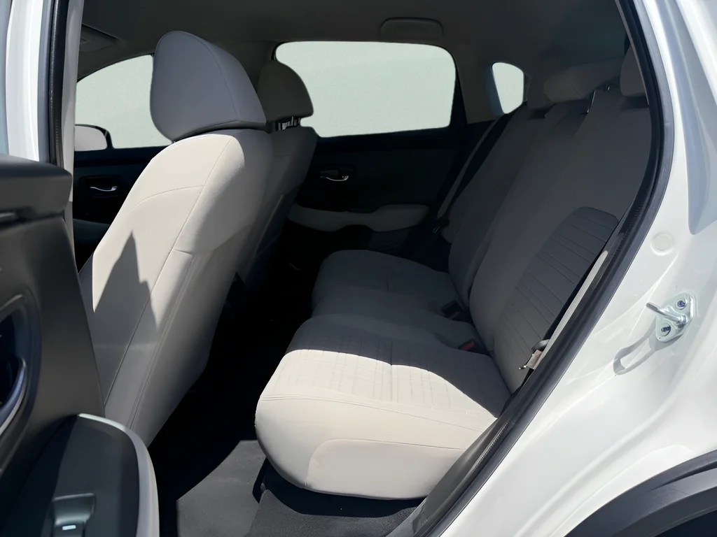 2025 Honda HR-V LX - Photo 11