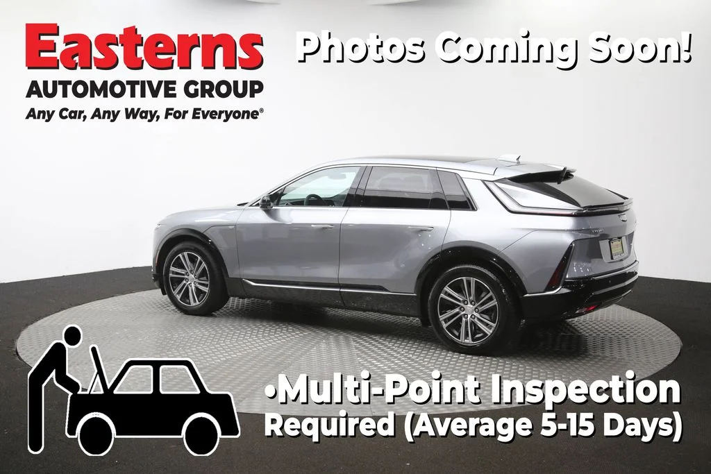 Used 2024 Silver Cadillac Luxury image 64