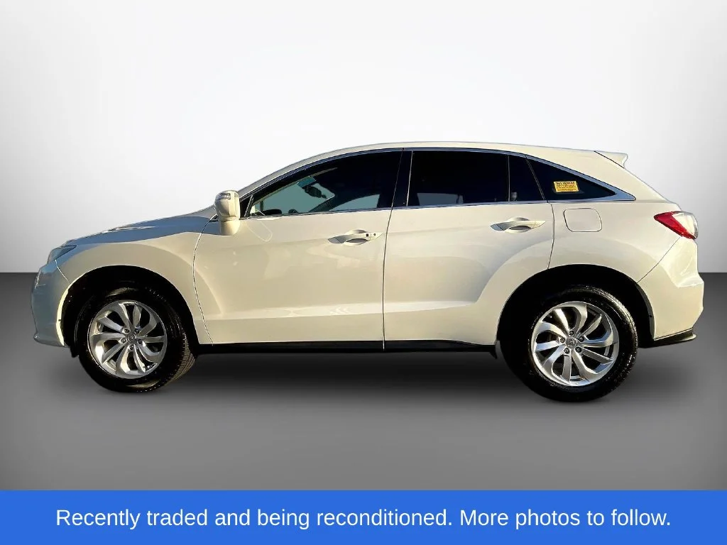 Used 2017 White Diamond Pearl Acura Base image 4