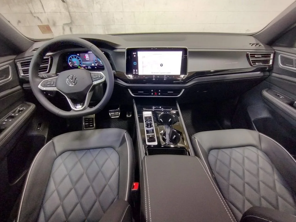 New 2026 White Volkswagen 2.0T SEL Premium R-Line image 42