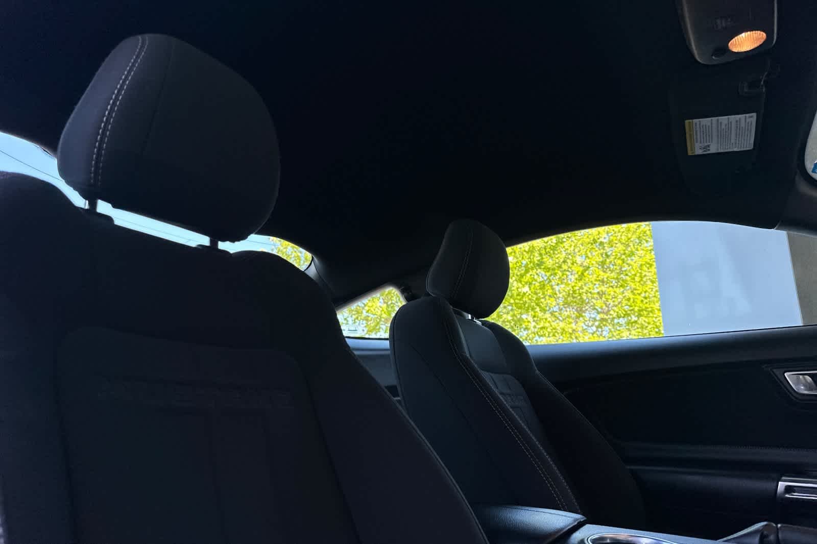 Used 2022 Oxford White Ford GT image 14